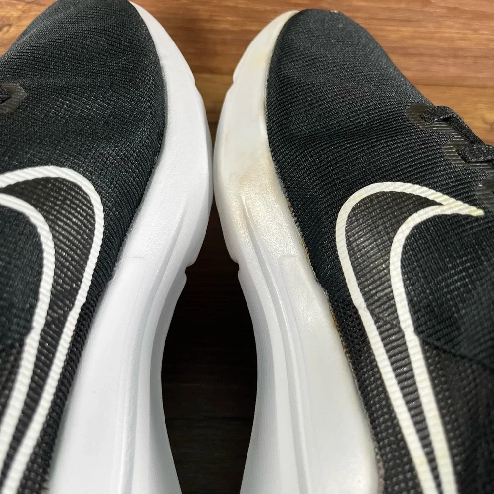 Nike Downshifter 12 Running Shoes‎ Men’s Size 9 Athletic Sneakers